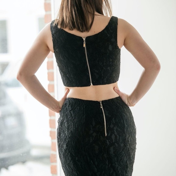 Sherri Hill Floral Two-Piece Gown - Picture 3 of 9